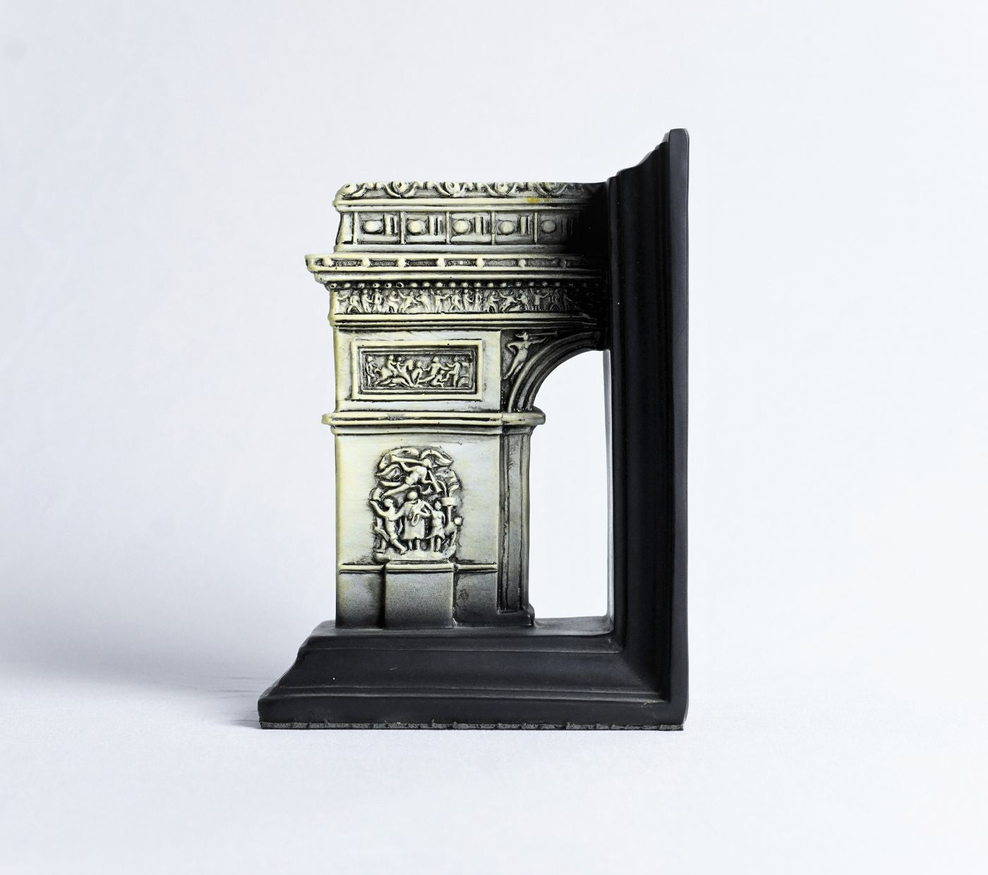 Triomphe Resin Bookends