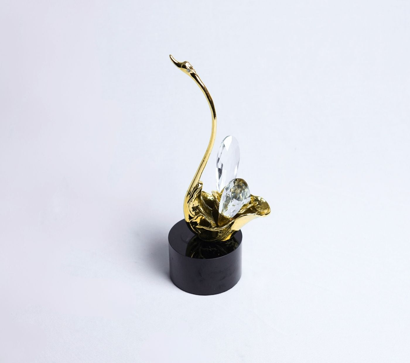 Alira Metal Swan