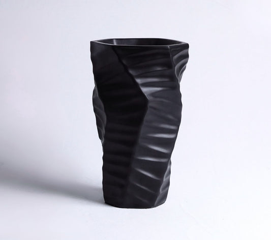 Black Current Resin Vase